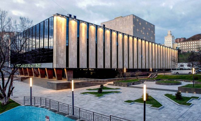Архитектурное освещение Драматического Театра, г. Владивосток