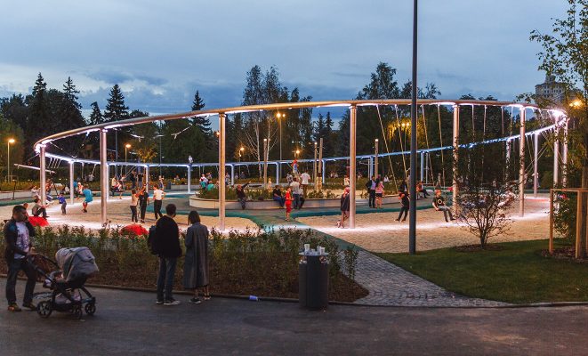 Архитектурное освещение игрового комплекса «Мега-качели», г. Москва, Парк культуры и отдыха им. Горького