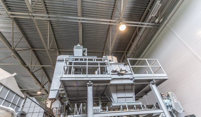 Освещение завода керамических плит LaminamRus, Калужская область, индустриальный парк Ворсино