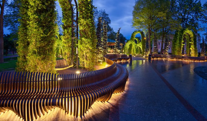 Освещение сквера на Торговой площади, Петергоф