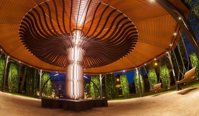 Освещение сквера на Торговой площади, Петергоф