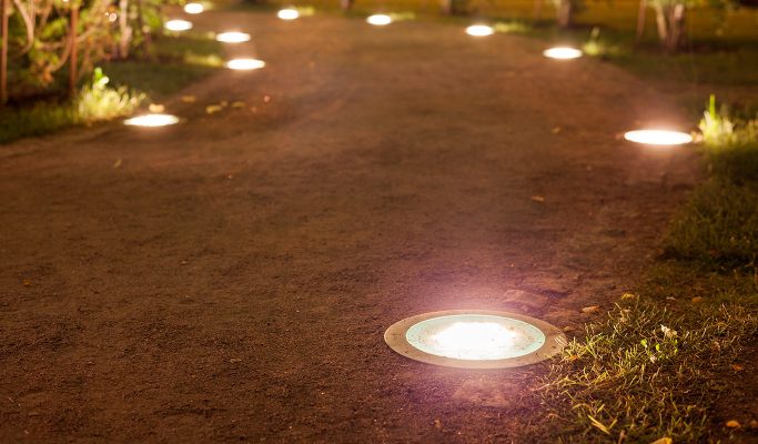 Освещение сквера на Торговой площади, Петергоф